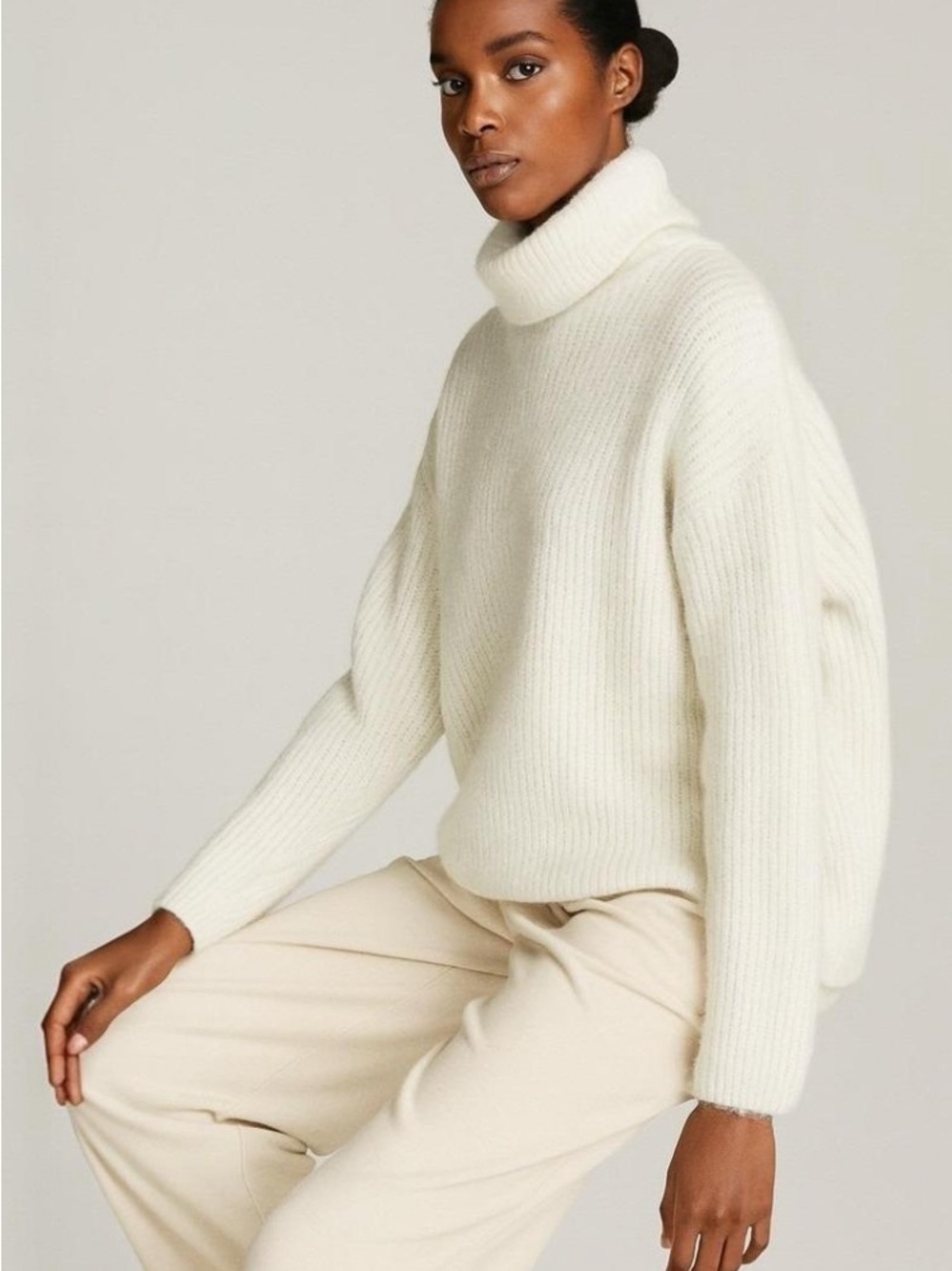 Abercrombie & Fitch Cream Ribbed Turtleneck Sweater